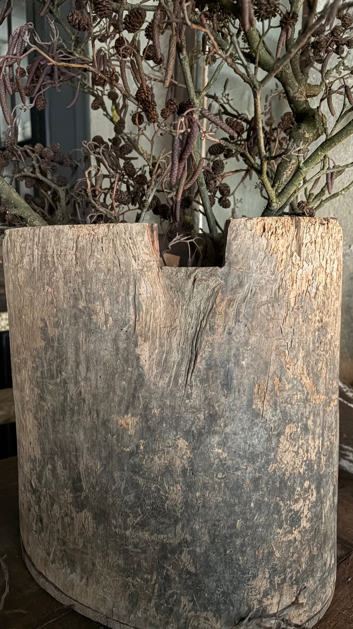 Oude houten Emmer