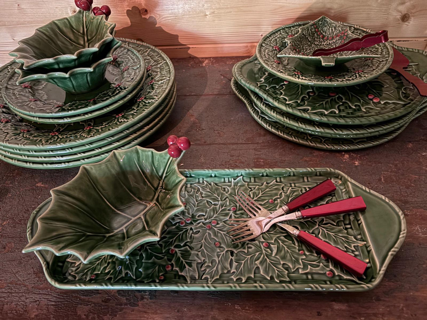 Cheese plate holly - Bordallo Pinheiro