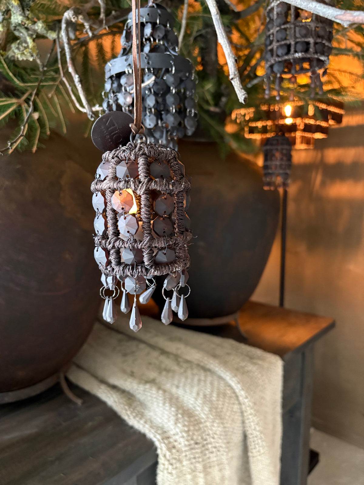 Zardosi M chandelier Hoffz