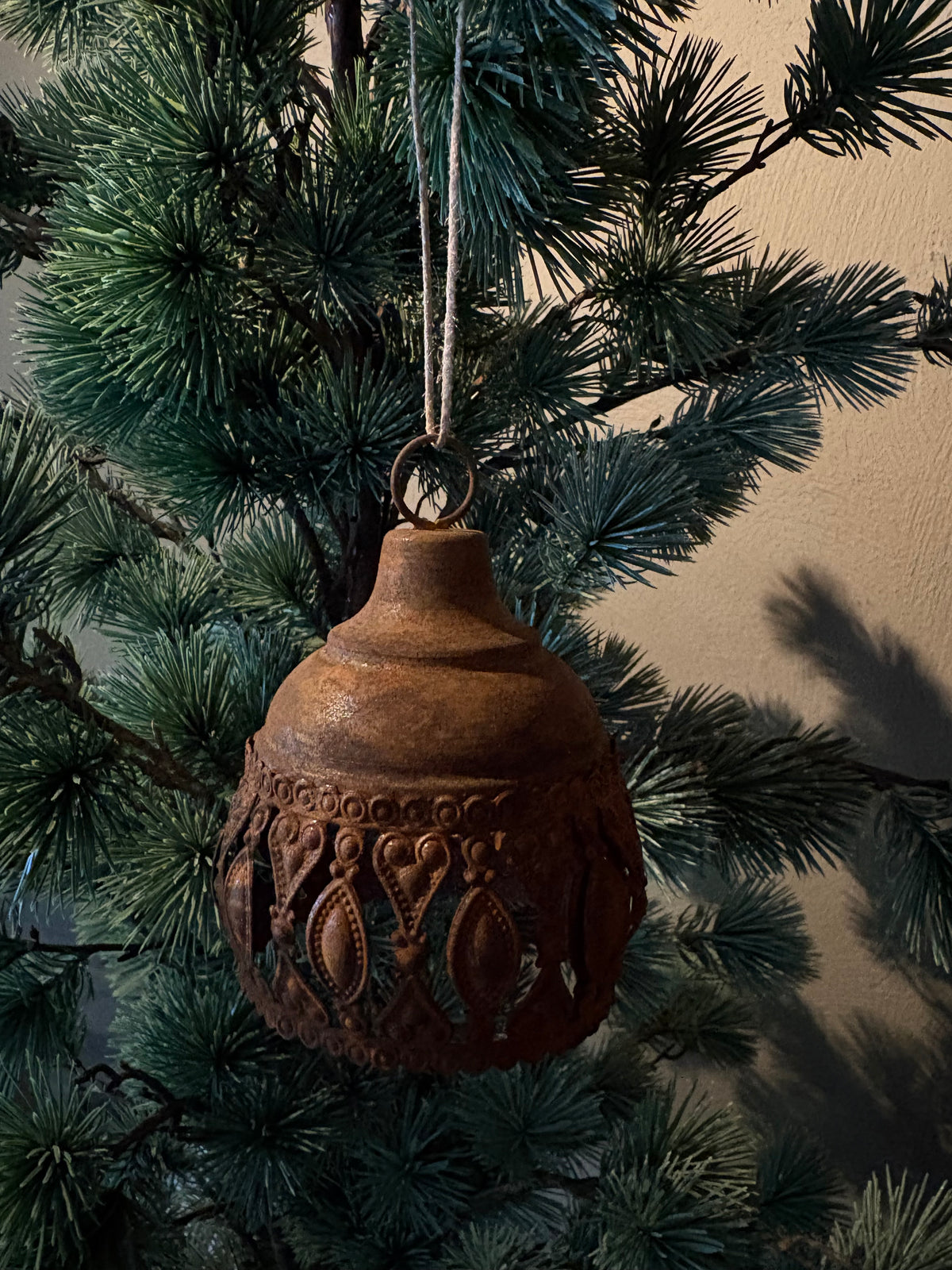 Roestige hanger