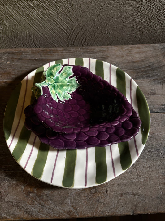 Bordallo bowl grape