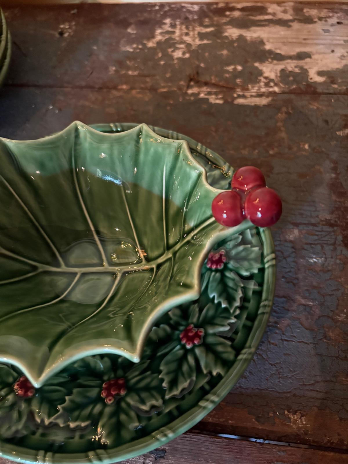 Bowl Holly - Bordallo Pinheiro