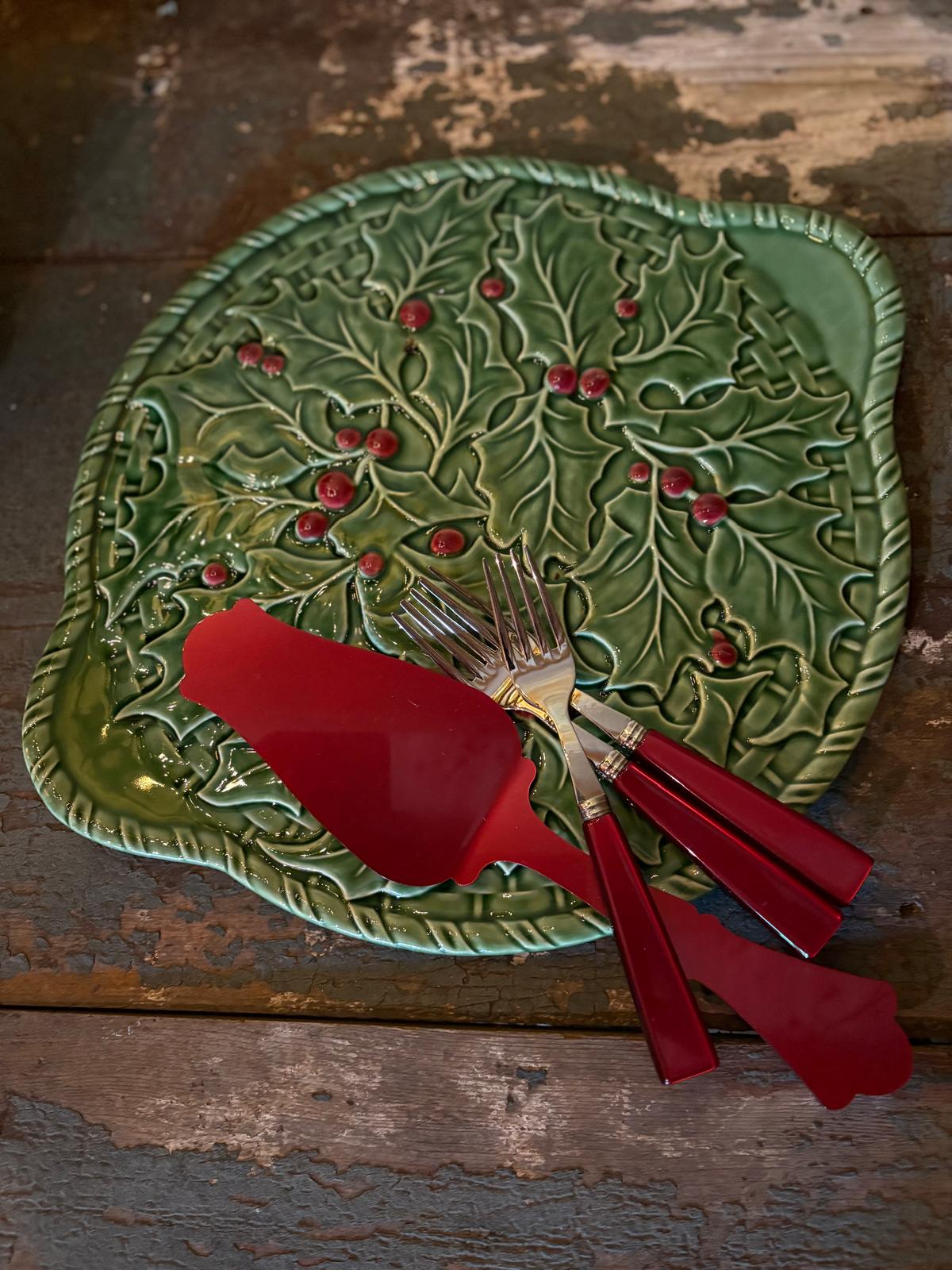 Cake Plate Holly - Bordallo Pinheiro
