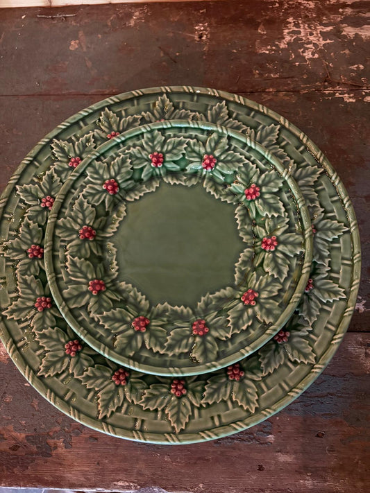 Dinner plate Holly - Bordallo Pinheiro