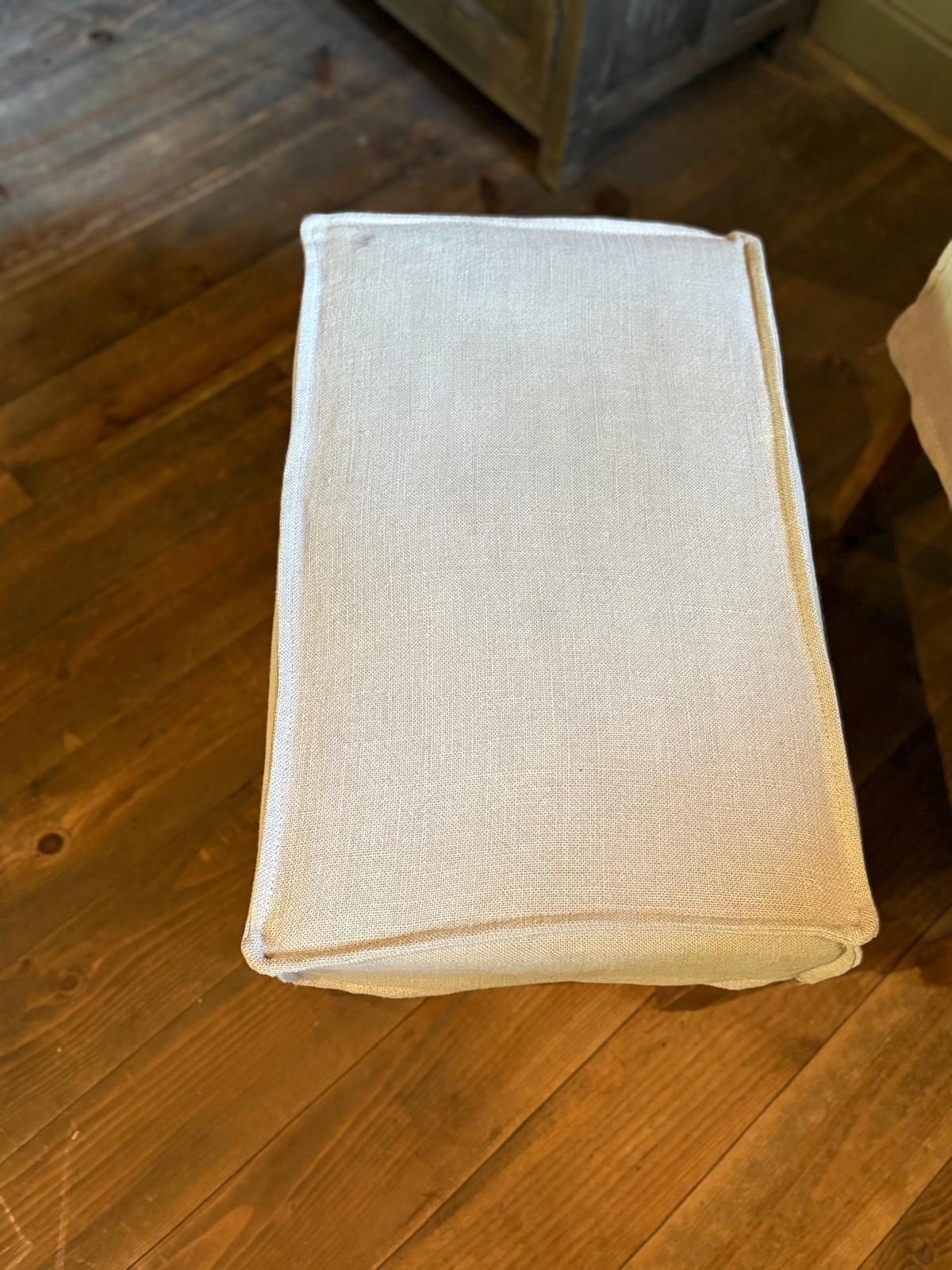 Foot stool 100% linnen