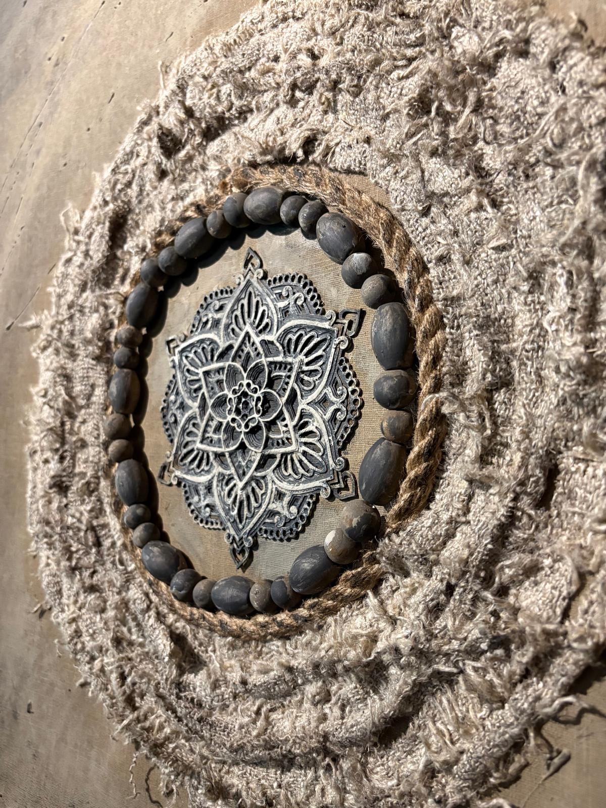 Wandkleed handgemaakt licht 66 x 101 cm